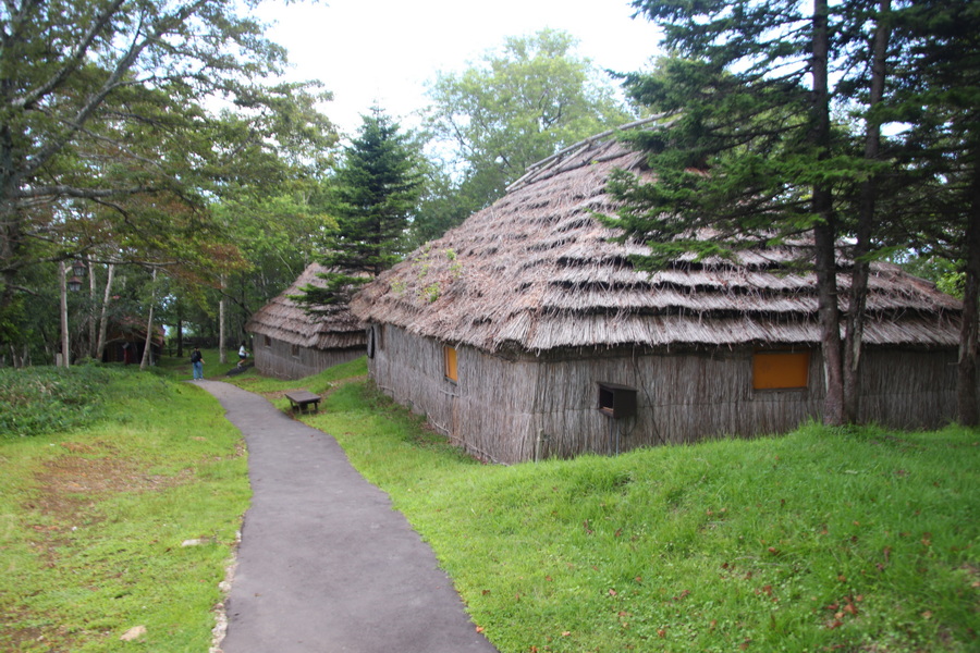 05.08.2025 14:07:15: Japonsko 2025 - Noboribetsu, medvědí park (Vláďa)