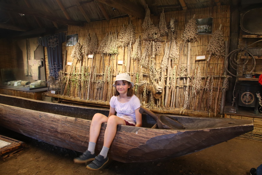 05.08.2025 14:08:47: Japonsko 2025 - Noboribetsu, medvědí park (Terka)