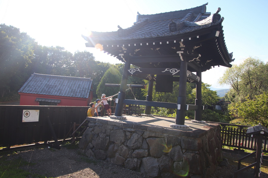 05.08.2025 16:24:48: Japonsko 2025 - Noboribetsu, Date Jidai Village (Vláďa)