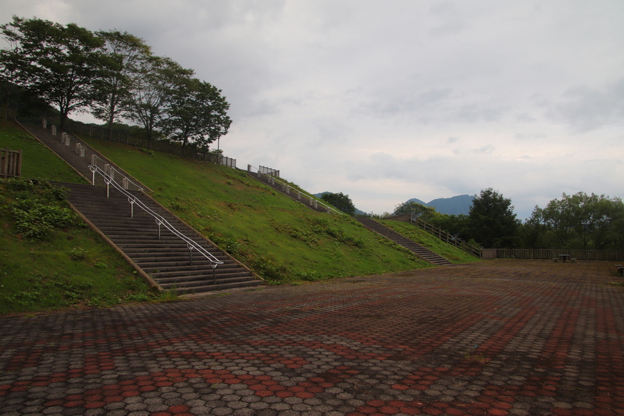 10.08.2025 17:00:22: Japonsko 2025 - Přehrada Tamagawa (Terka)