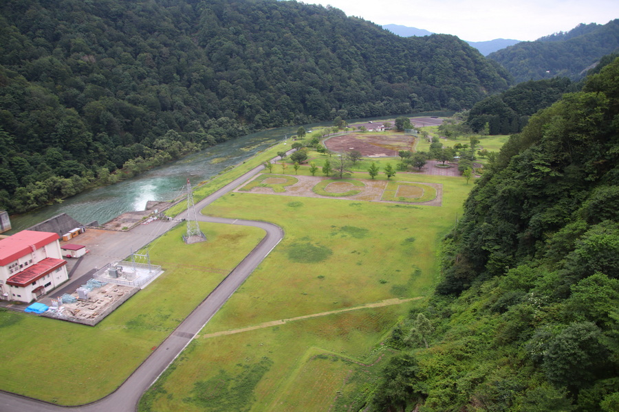 10.08.2025 17:14:00: Japonsko 2025 - Přehrada Tamagawa (Vláďa)