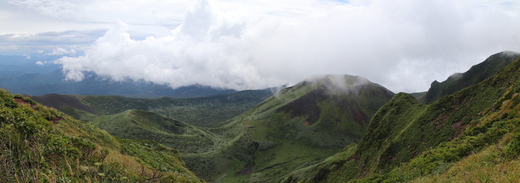 12.08.2025 12:54:17: Japonsko 2025 - Výlet na Onamedake (Vláďa)