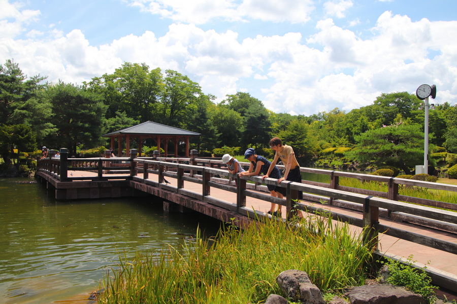 14.08.2025 11:49:10: Japonsko 2025 - Macumoto, park Agatanomori (Vláďa)