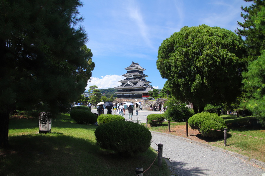 14.08.2025 13:31:32: Japonsko 2025 - Macumoto, hrad (Vláďa)