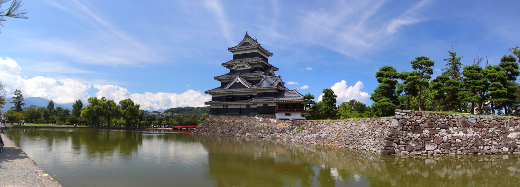 14.08.2025 13:33:34: Japonsko 2025 - Macumoto, hrad (Vláďa)