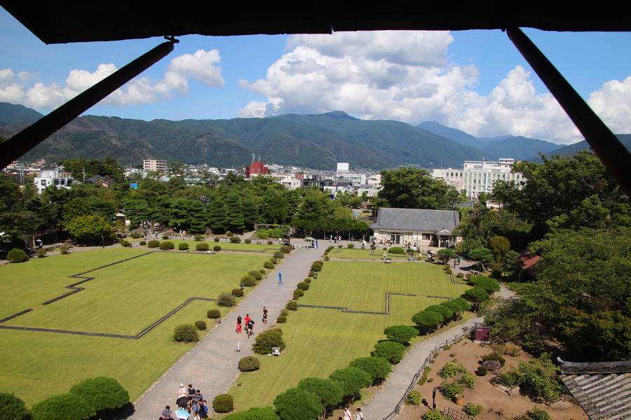 14.08.2025 14:41:36: Japonsko 2025 - Macumoto, hrad (Vláďa)