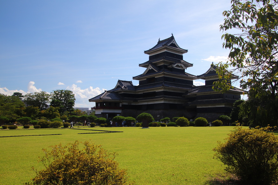 14.08.2025 14:51:10: Japonsko 2025 - Macumoto, hrad (Vláďa)