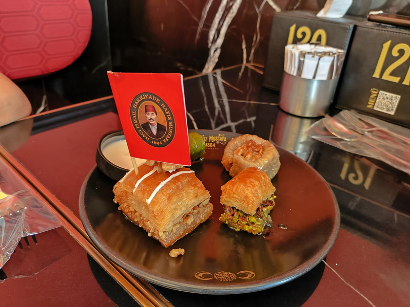 17.08.2025 10:28:47: Japonsko 2025 - Istanbul (Vláďa)