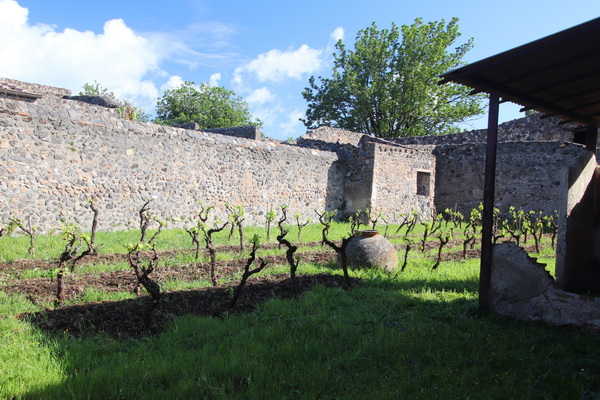 18.04.2025 9:17:28: Kampánie 2025 - Pompeje, vykopávky (Vláďa)