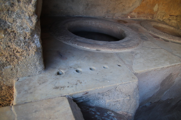 18.04.2025 9:24:19: Kampánie 2025 - Pompeje, vykopávky (Vláďa)