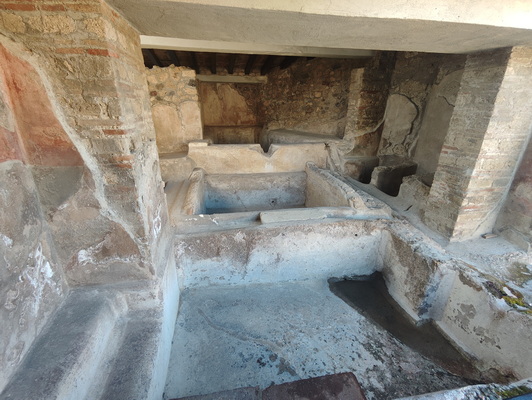 18.04.2025 9:37:09: Kampánie 2025 - Pompeje, vykopávky (Vláďa)