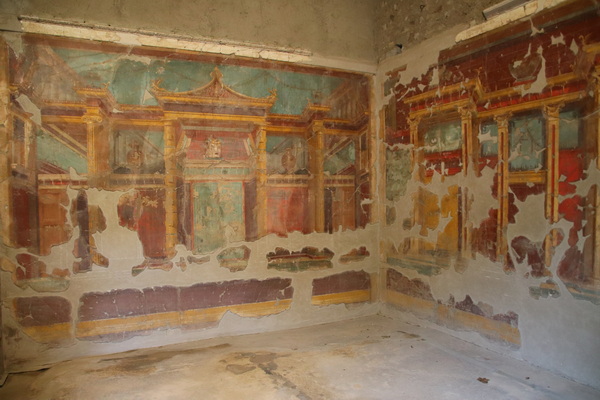 18.04.2025 16:30:52: Kampánie 2025 - Torre Annunziata, Villa Poppea (Terka)