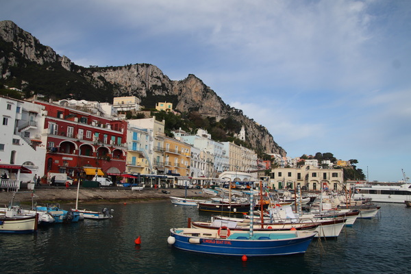 21.04.2025 8:21:07: Kampánie 2025 - Capri (Terka)