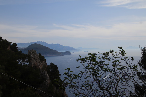 21.04.2025 10:20:34: Kampánie 2025 - Capri (Terka)