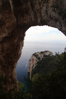 21.04.2025 10:58:30: Kampánie 2025 - Capri (Bobek)