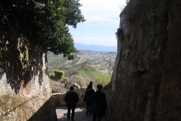 03.04.2026 12:26:03: Toskánsko 2026 - Civita di Bagnoregio (Terka)