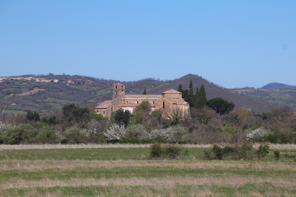 04.04.2026 10:09:44: Toskánsko 2026 - Sovana (Terka)