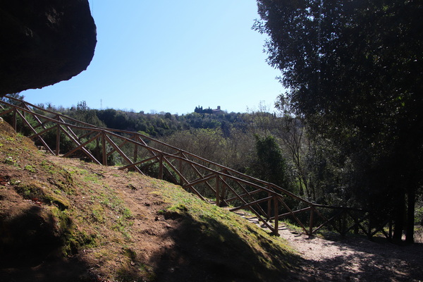 05.04.2026 10:58:28: Toskánsko 2026 - Etruská nekropole (Terka)