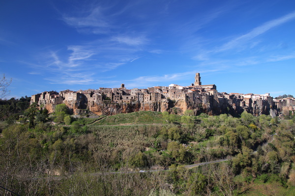 05.04.2026 16:37:56: Toskánsko 2026 - Pitigliano (Terka)