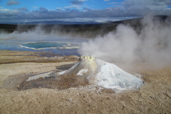Hveravellir, horké prameny