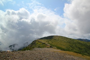 Hřeben hor západně od Čertova jezera